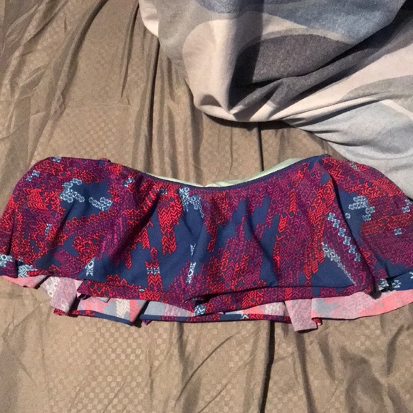 Bathing suit top - Picture 1 of 4